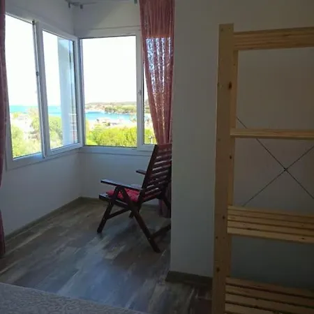 Ildirda Deniz Manzarali Çeşme