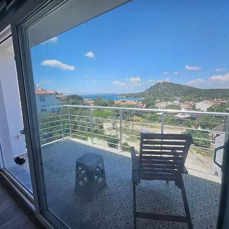 Villa Ildirda Deniz Manzarali *