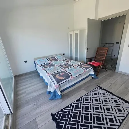Ildirda Deniz Manzarali * Çeşme