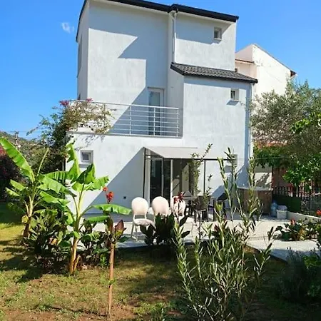 Villa Ildirda Deniz Manzarali *