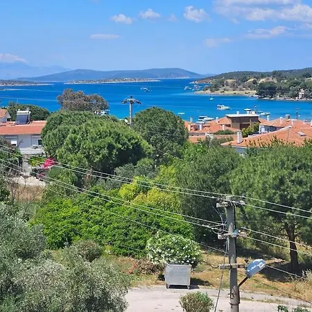 Ildirda Deniz Manzarali Çeşme
